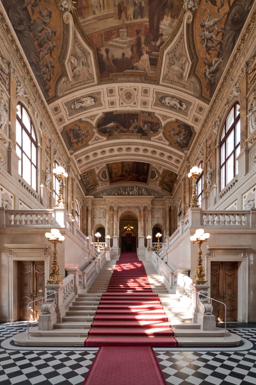 vienna_burg_stairs.jpg